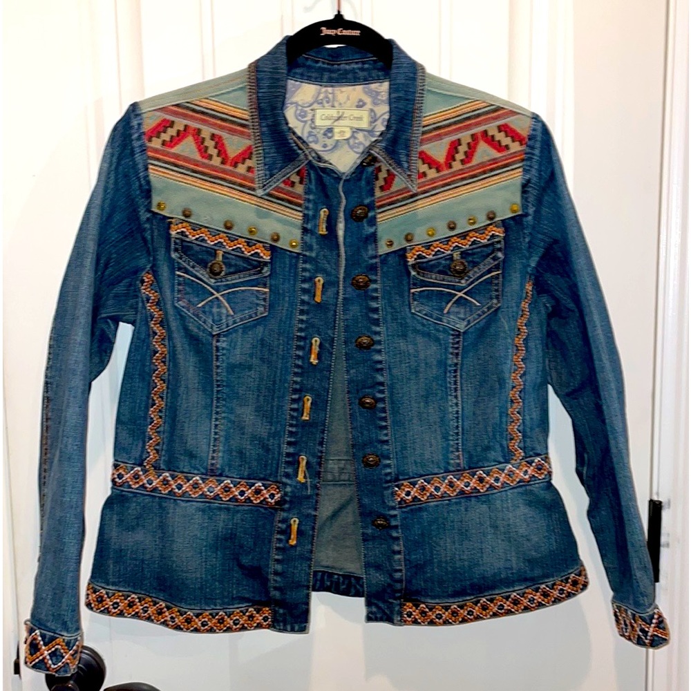 COLDWATER CREEK ( S P ) TRIBAL SOUTHWEST BRASS STUDDED JEAN JACKET BUTTON FRONT